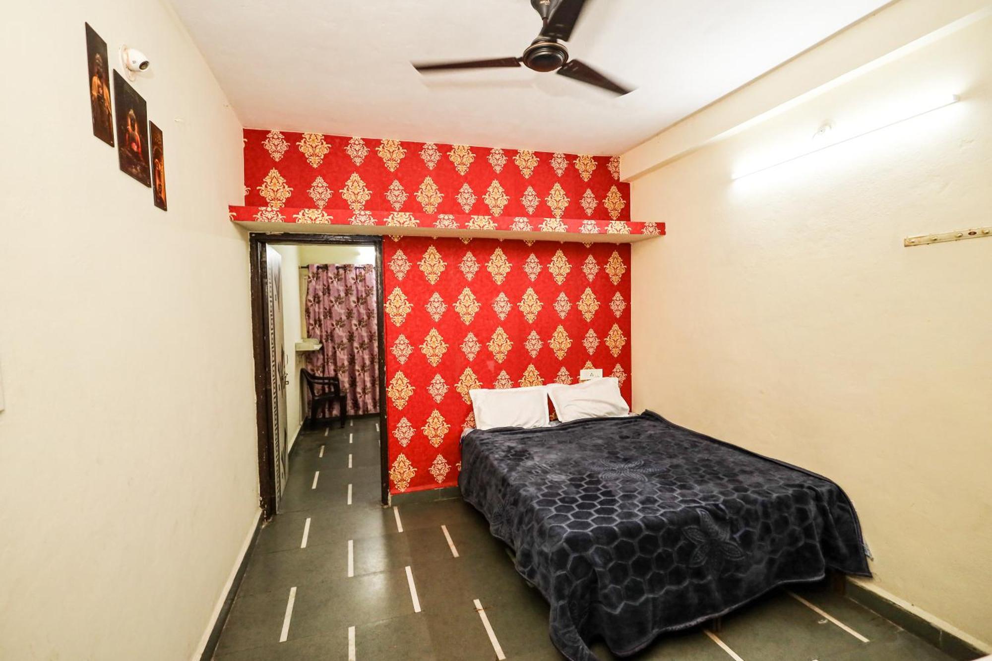 Rai Guest House Уджайн Екстериор снимка